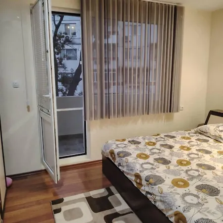 Rainie Apartamento